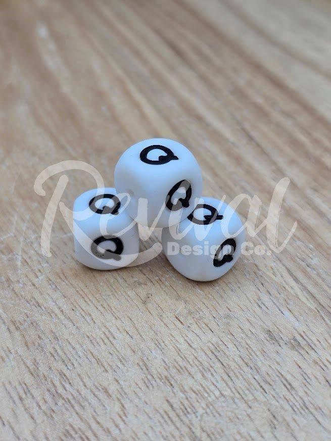"Q" - 12mm Silicone Letter Bead