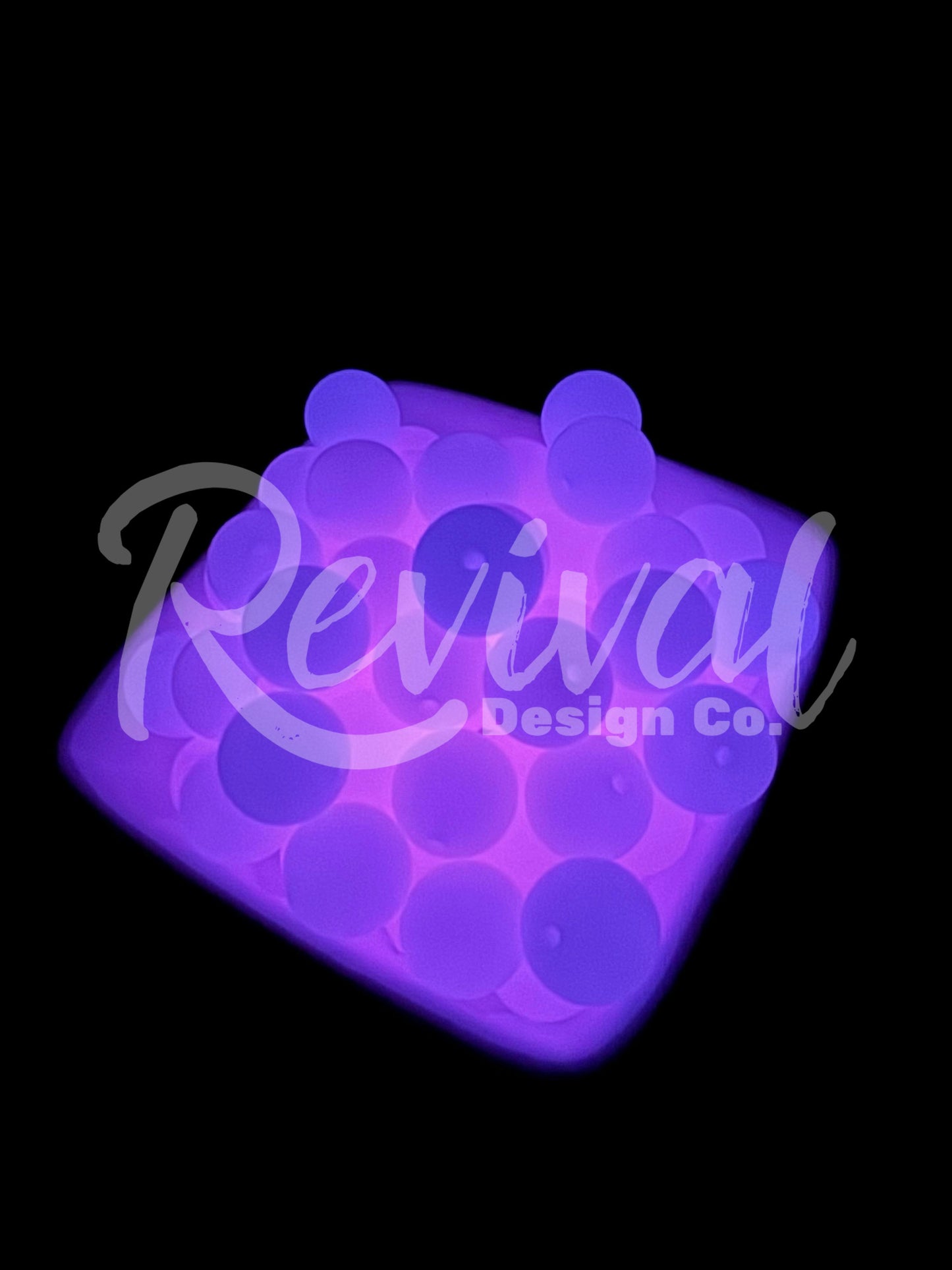 15mm Glow-In-The-Dark Silicone Bead - Pink Glow