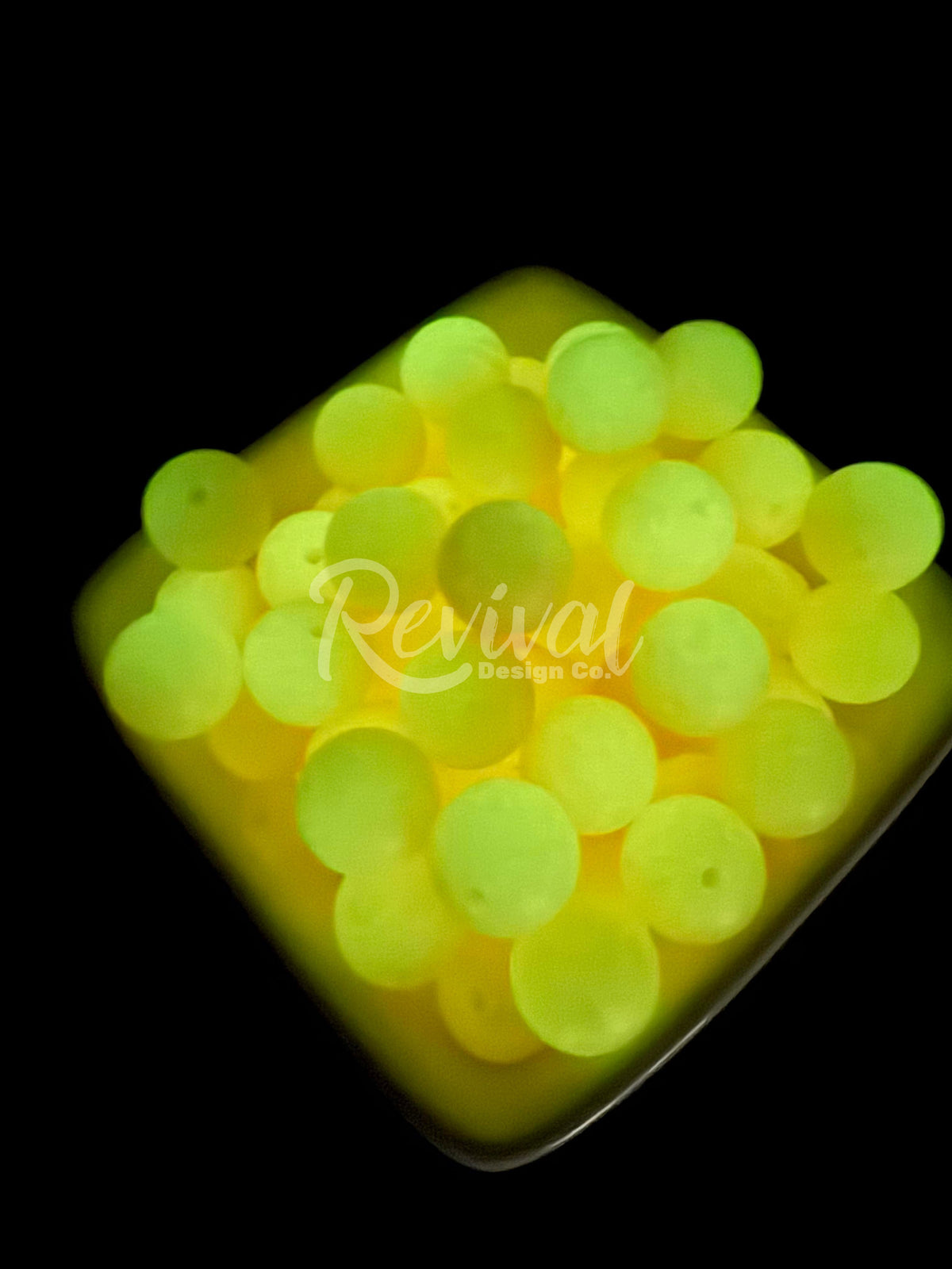 15mm Glow-In-The-Dark Silicone Bead - Peach Glow