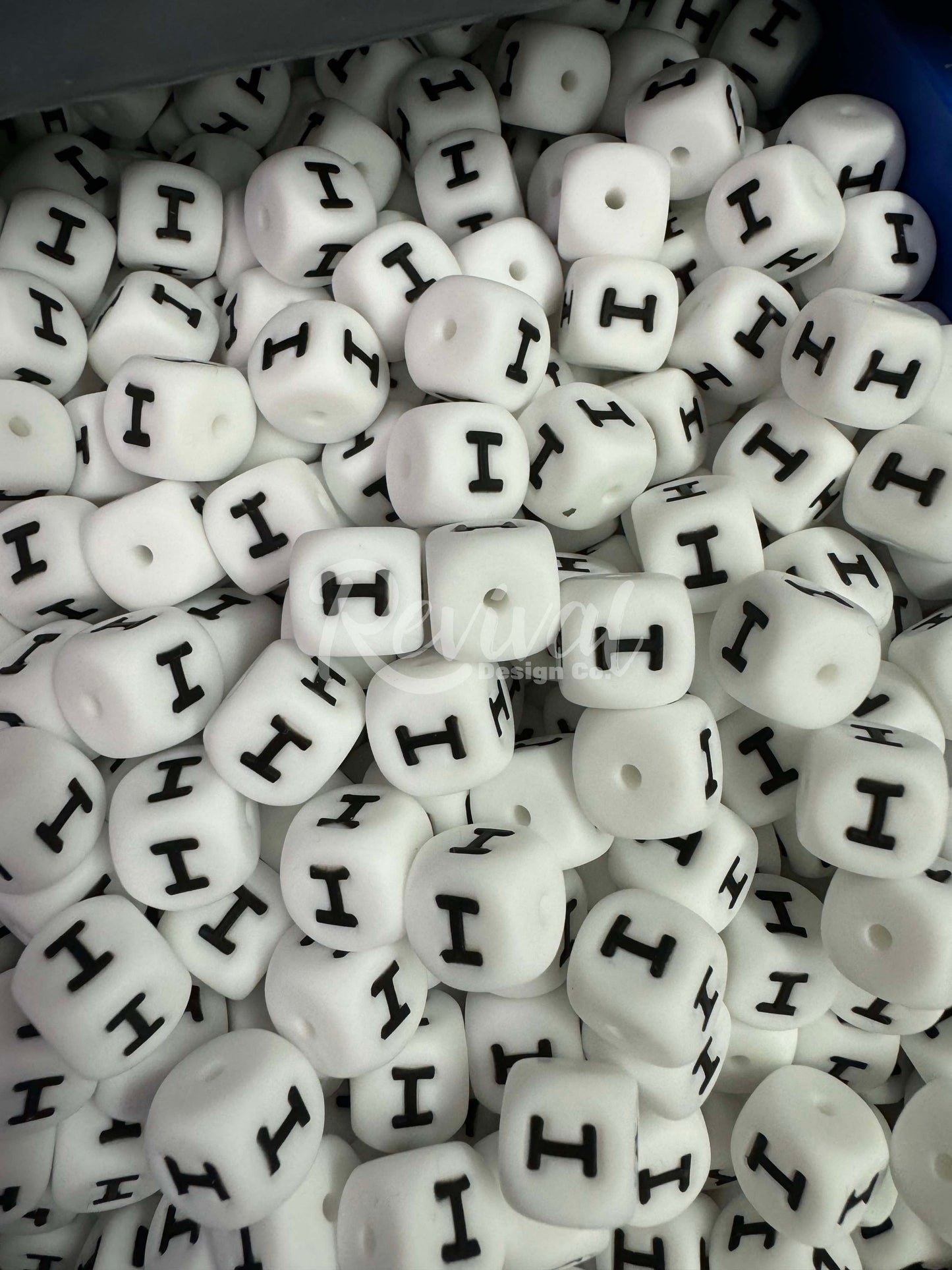 "I" - 12mm Silicone Letter Bead