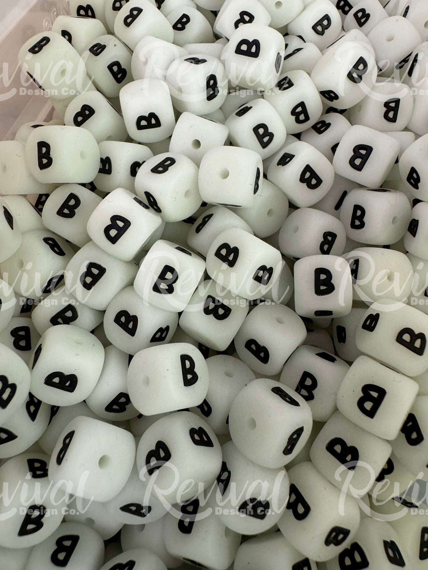 "B" - 12mm Glowing Silicone Letter Bead