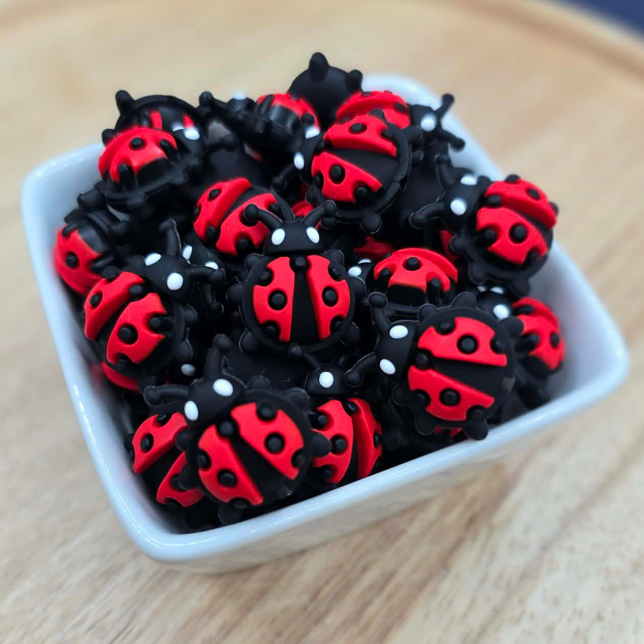 3D Lady Bug - Silicone Focal Bead