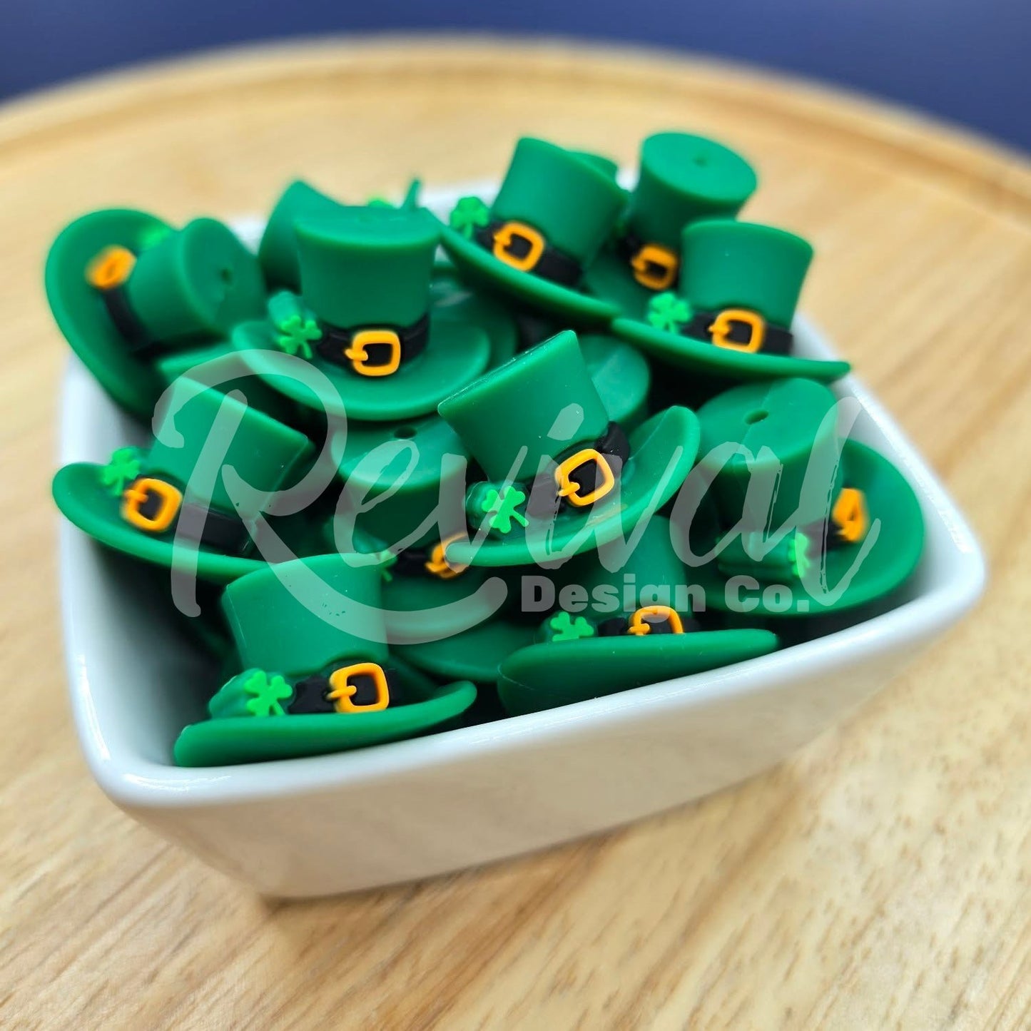 *DISCONTINUING* 3D Lucky Hat - Silicone Focal Bead