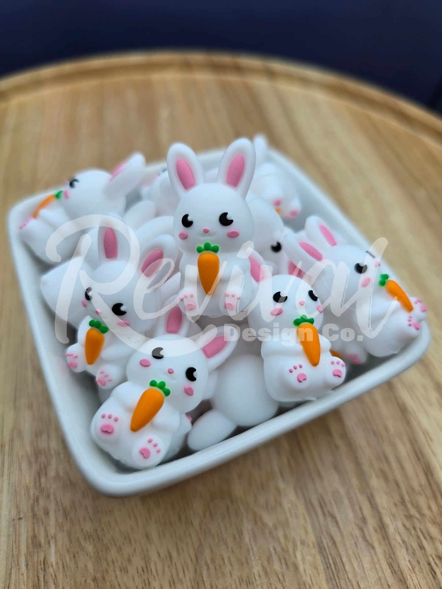 *DISCONTINUING* 3D Bunny with Carrot - Silicone Focal Bead
