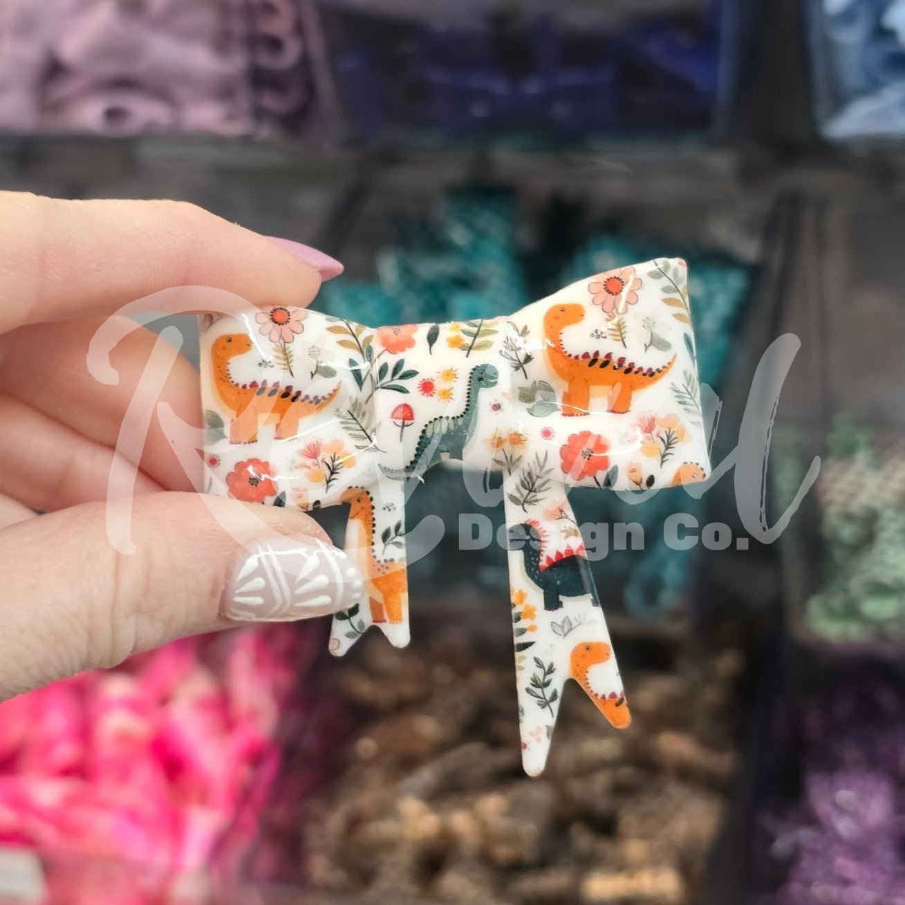 Bow-a-saurus - Silicone Bow Focal/Straw Topper