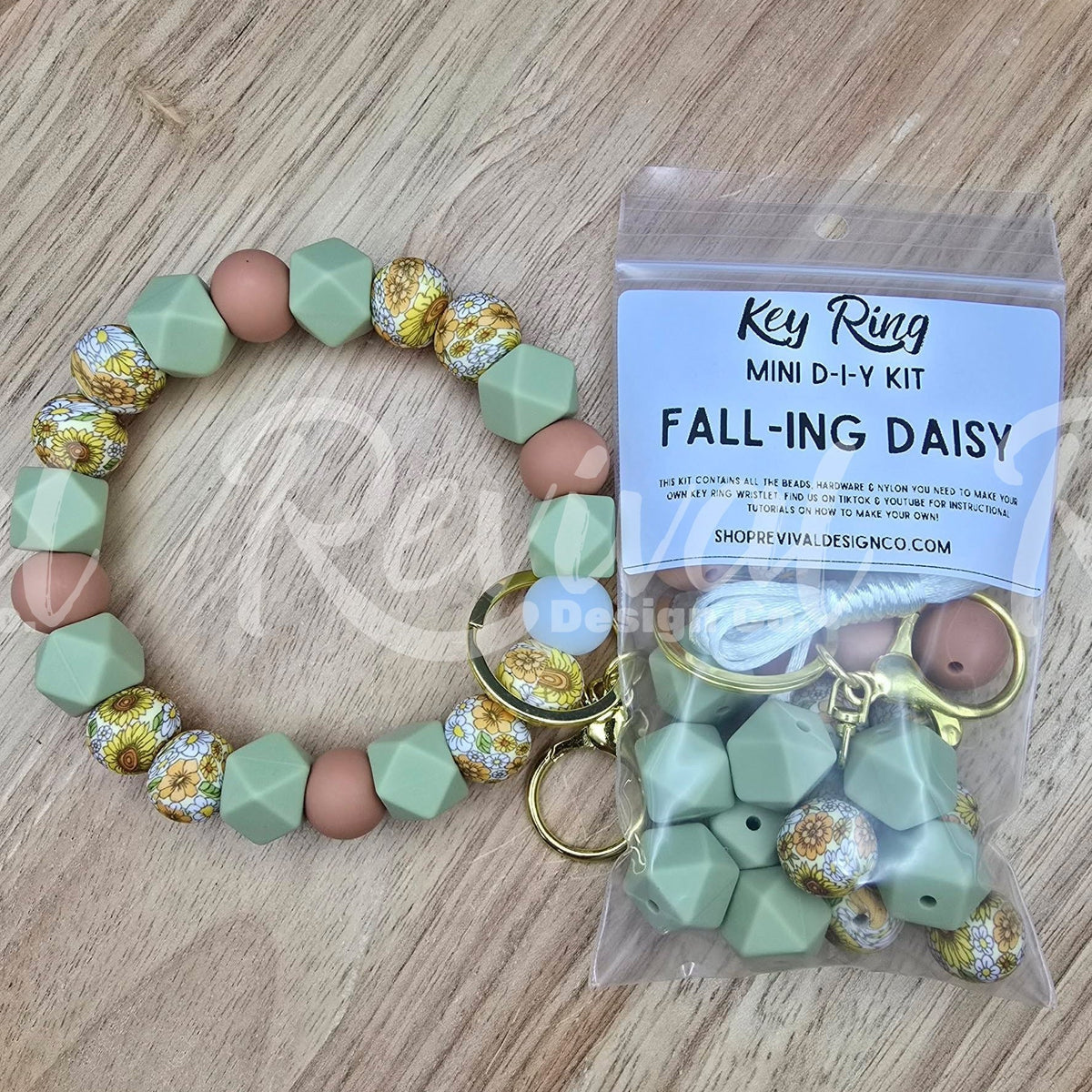 Mini DIY Wristlet Kit - FALL-ing Daisy