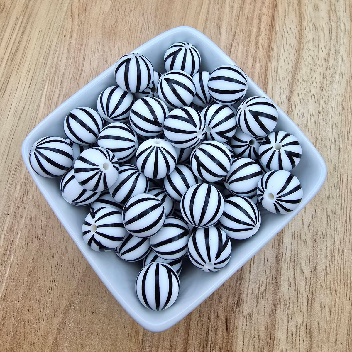 15mm Patterned Silicone Bead - Pin Stripe