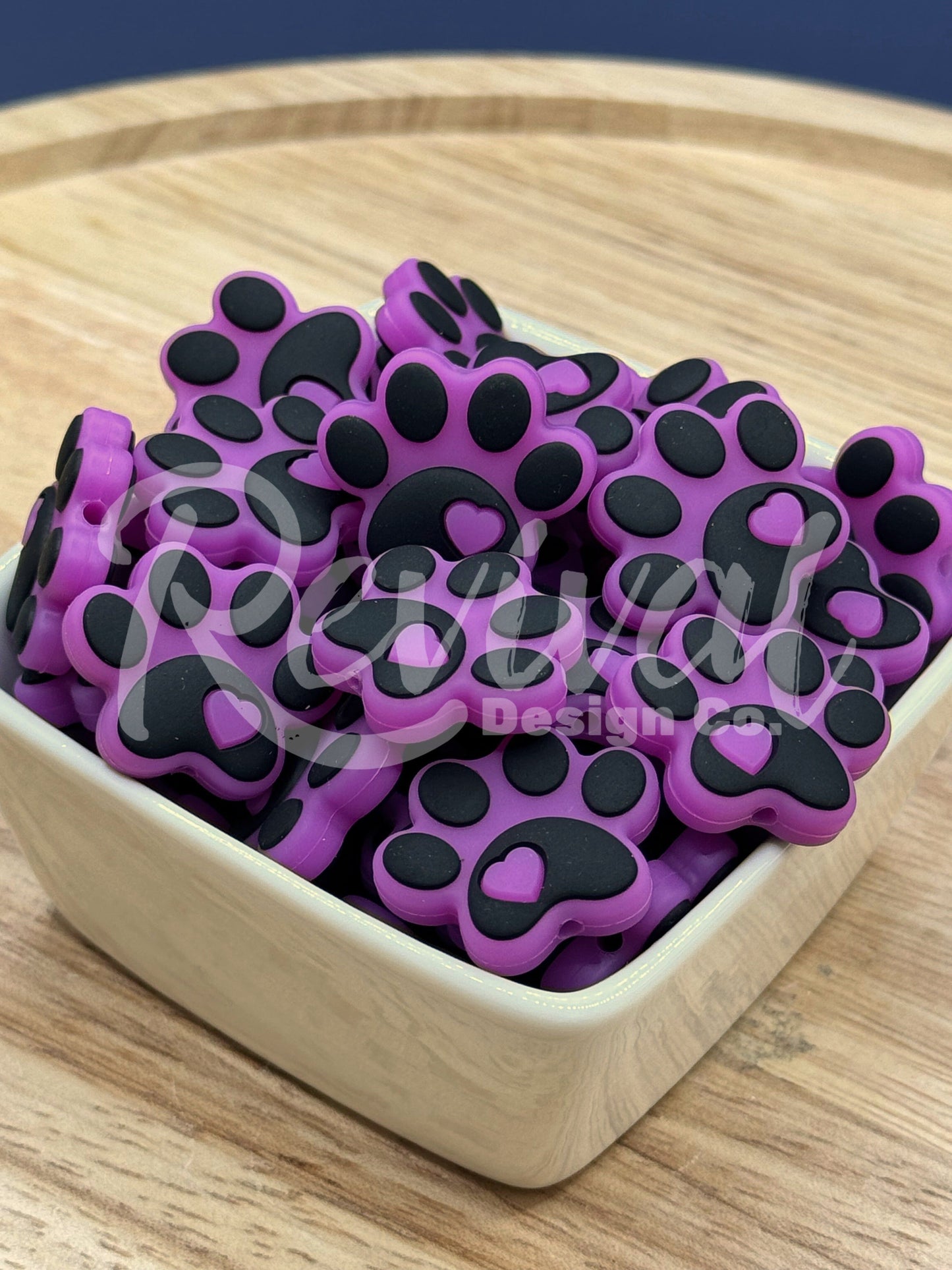 Fuchsia Paw Print - Silicone Focal Bead