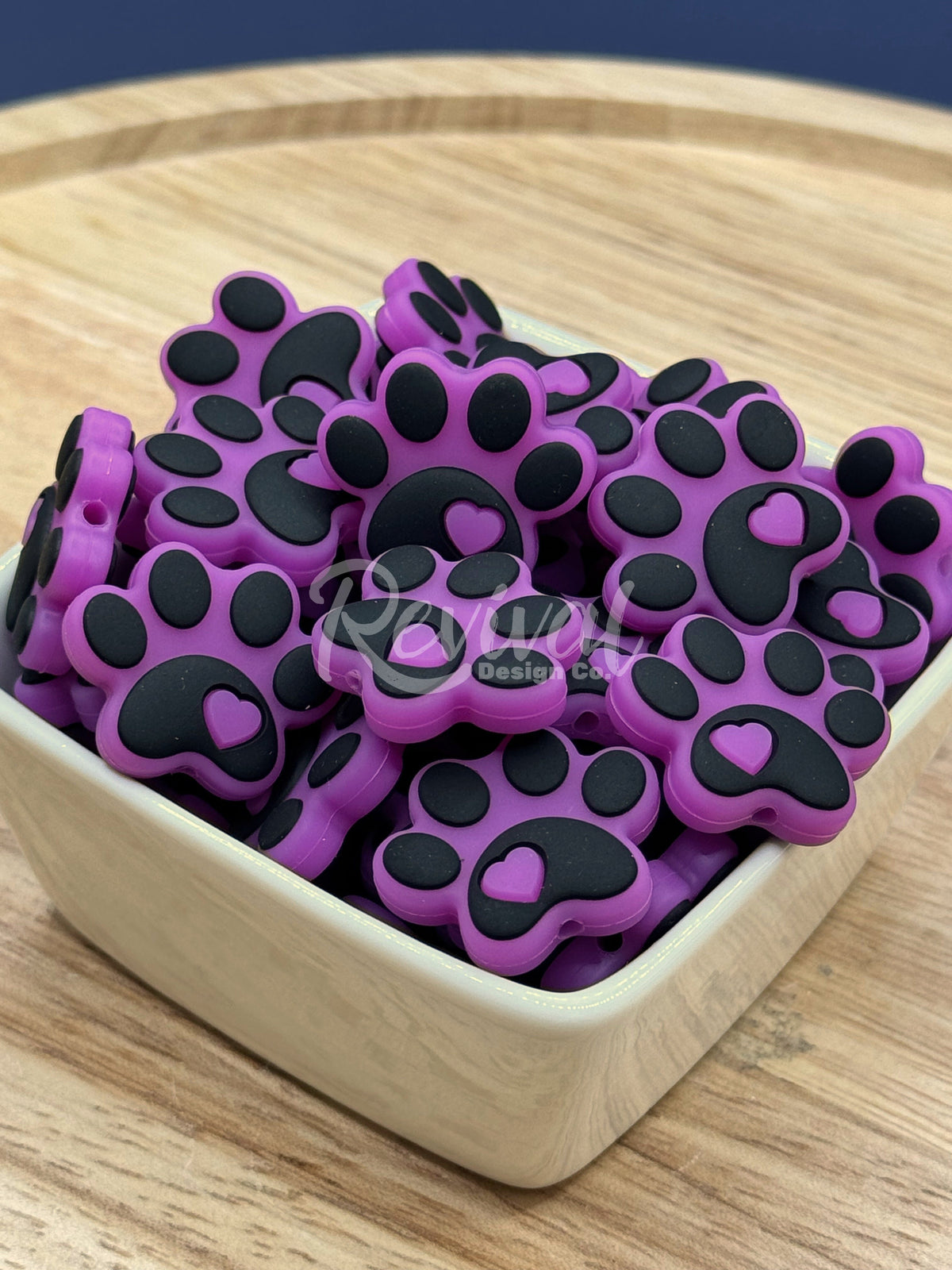Fuchsia Paw Print - Silicone Focal Bead