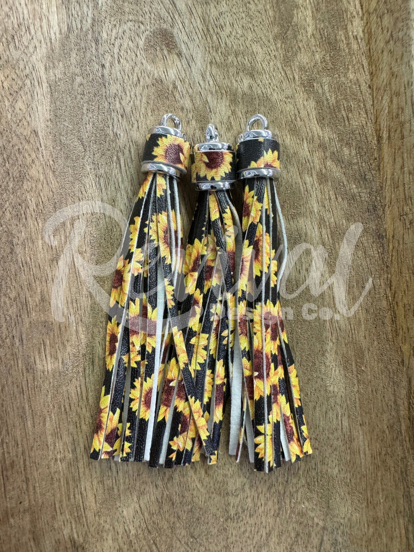Large Sunflower Tassel - 4"