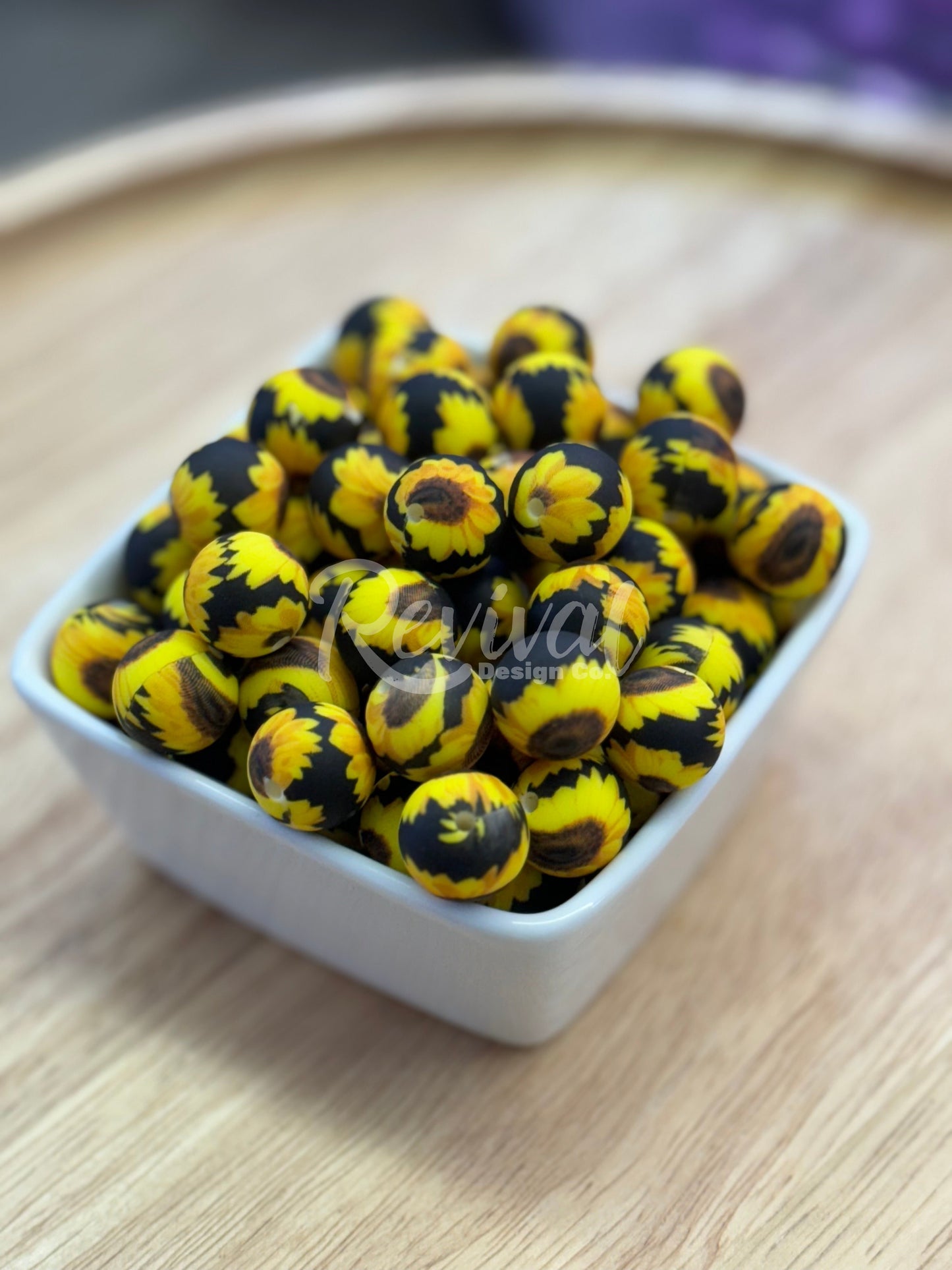 15mm Patterned Silicone Bead - Black Sunflower