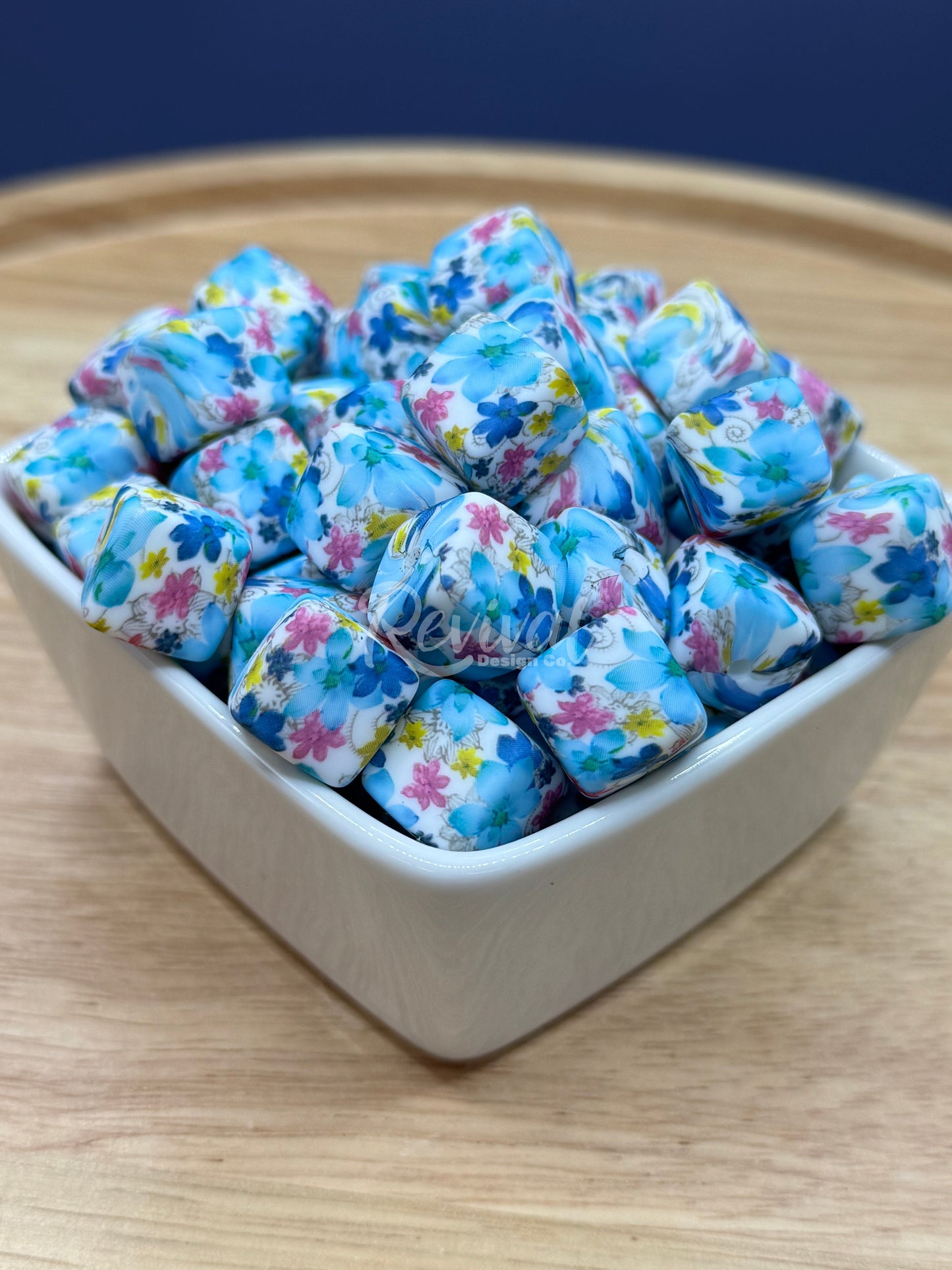 Island Floral - 14mm Silicone Cube Bead