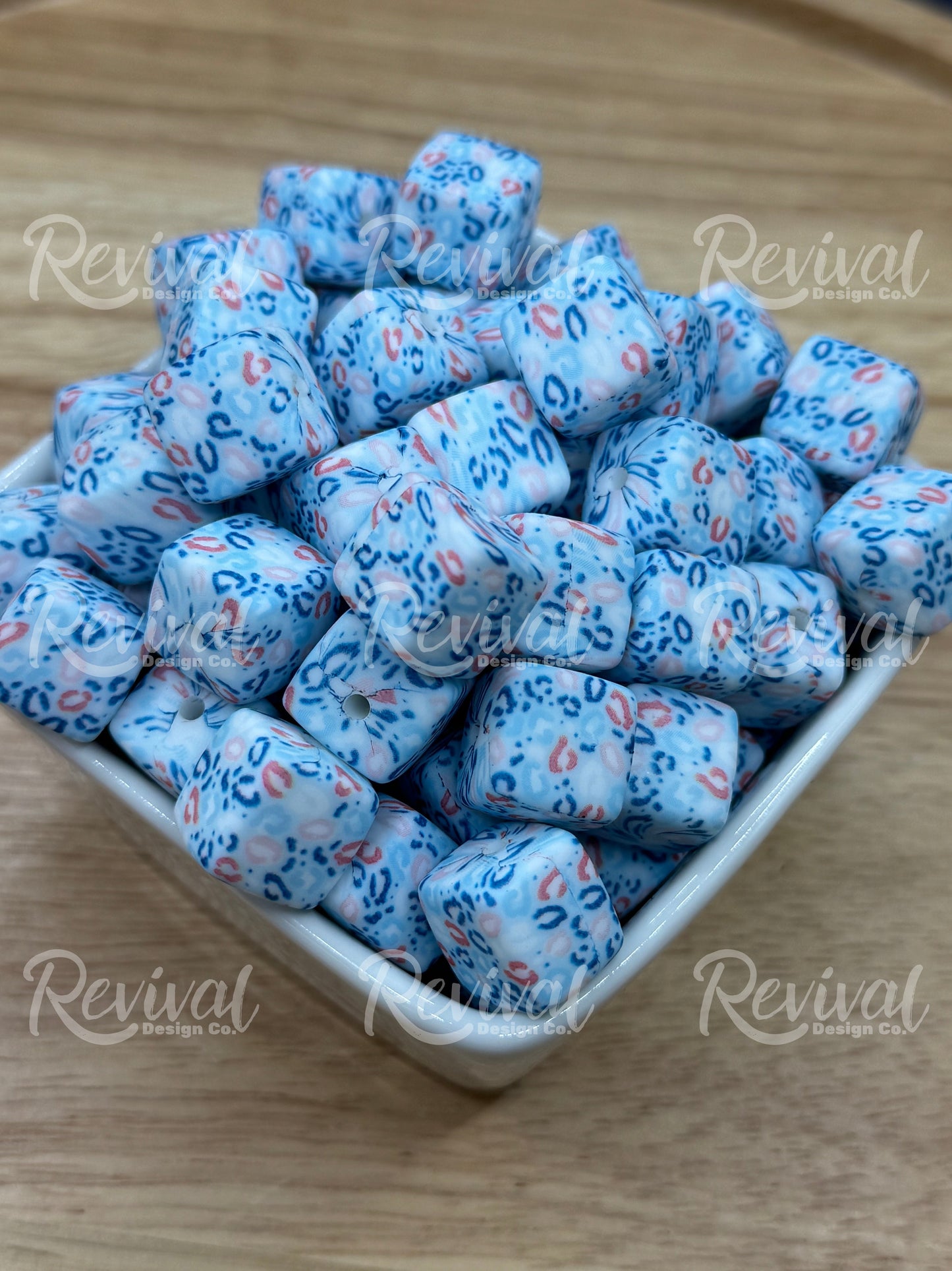 Pastel Leopard - 14mm Silicone Cube Bead