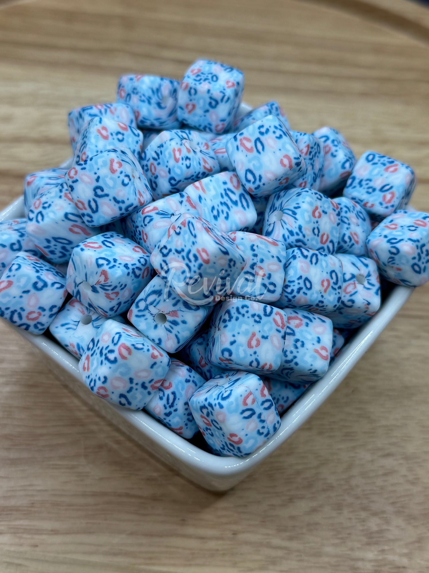 Pastel Leopard - 14mm Silicone Cube Bead