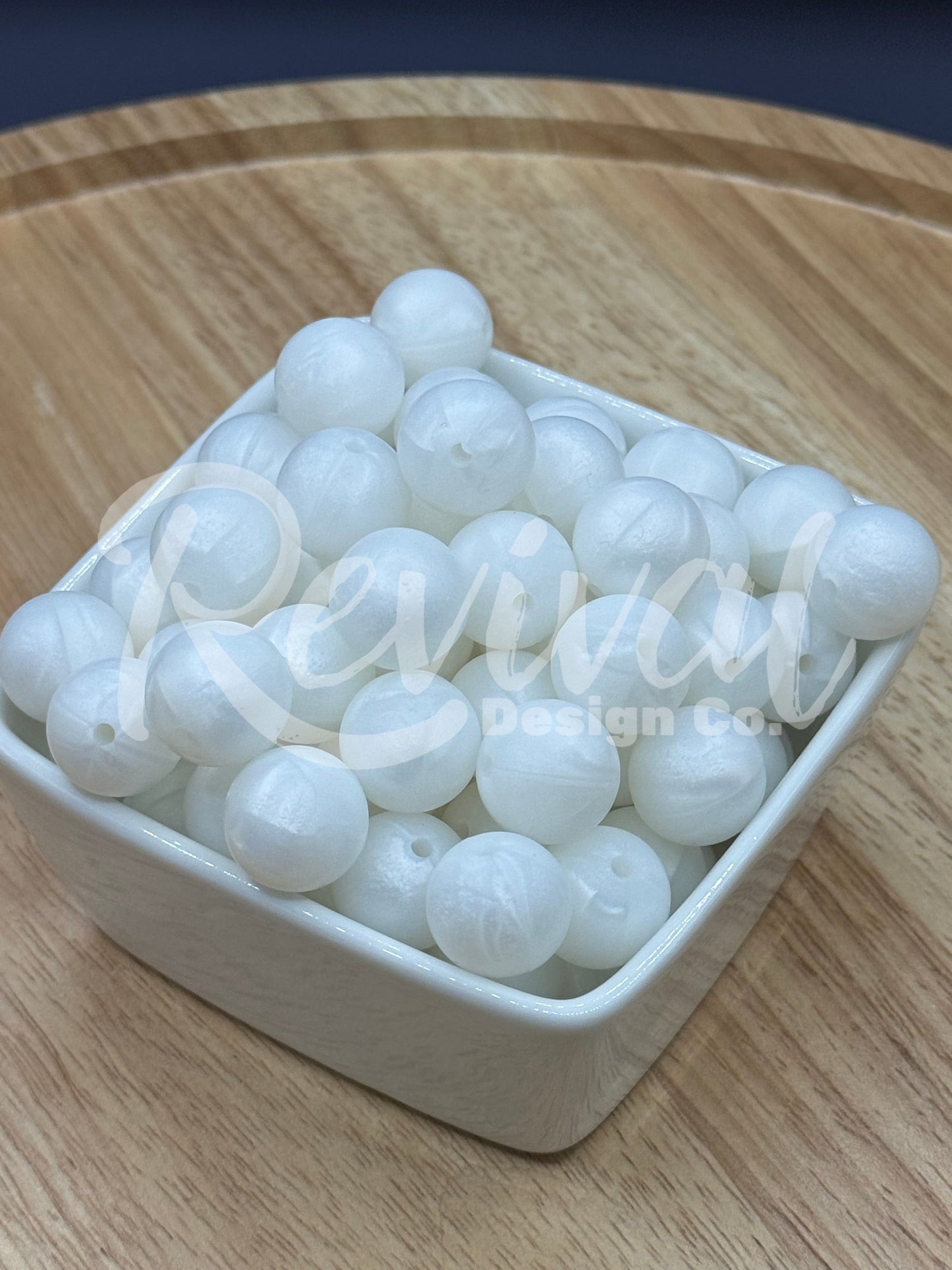 15mm Shimmer Silicone Bead - Unicorn Horn