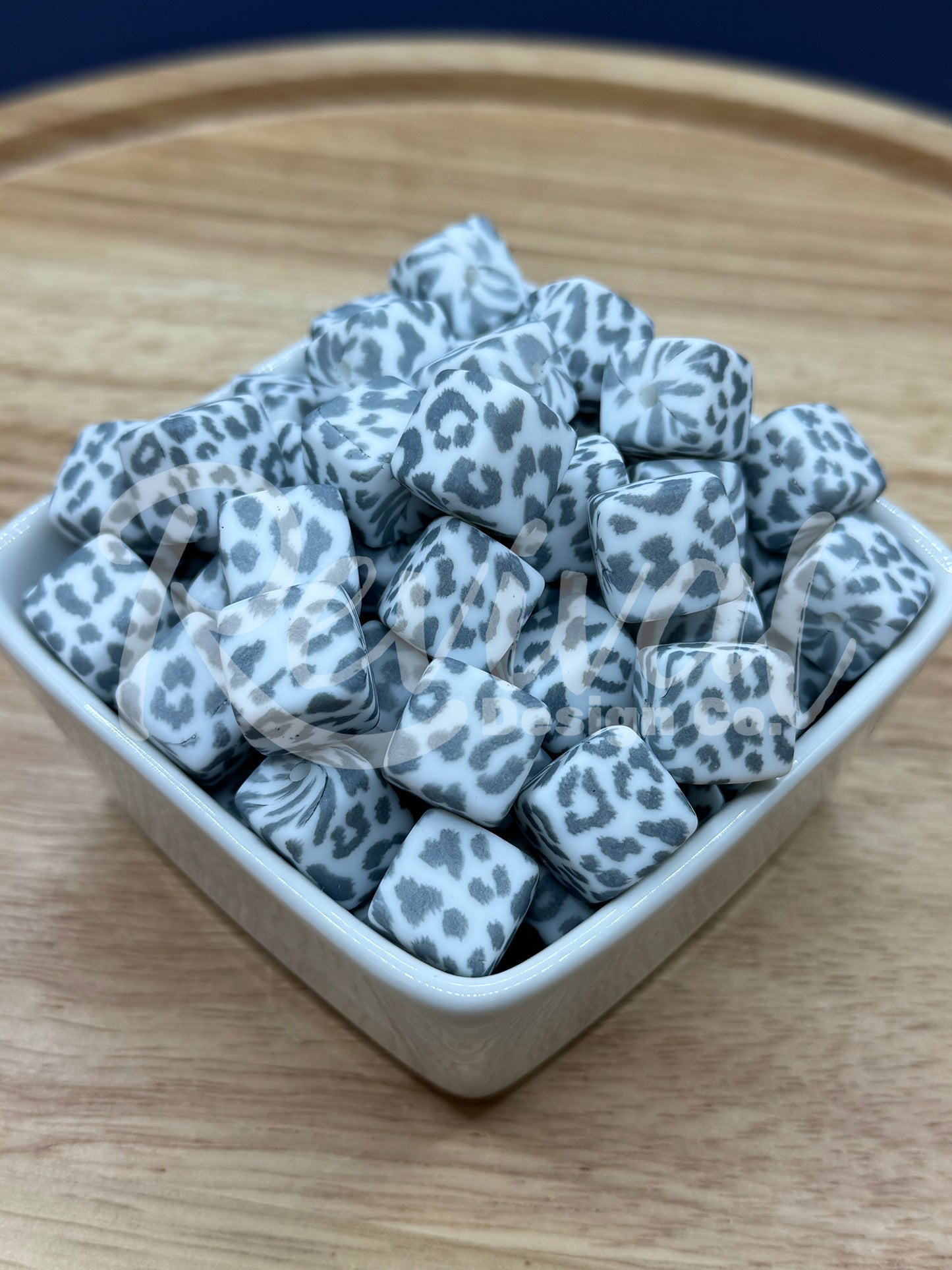 Grey Leopard - 14mm Silicone Cube Bead