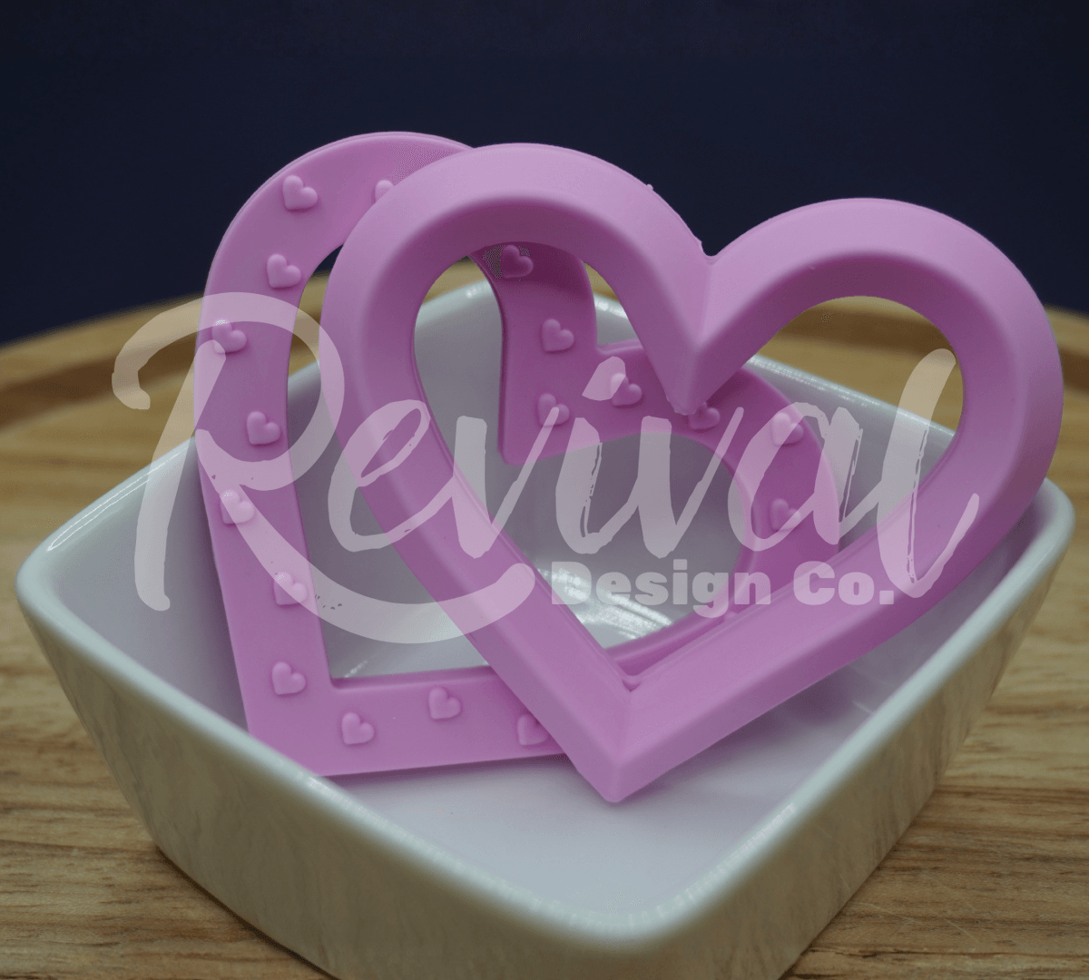 Girlie Pop - 80mm Silicone Heart Ring/Teether