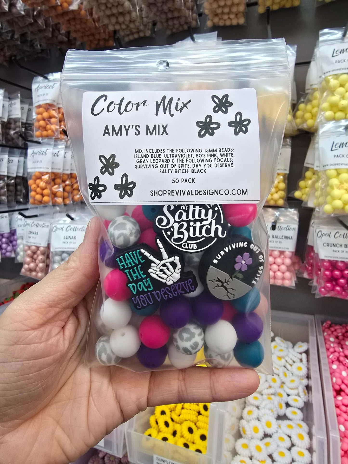 Amy's Color Mix - Focals & 15mm Silicone Beads - 50 Pack