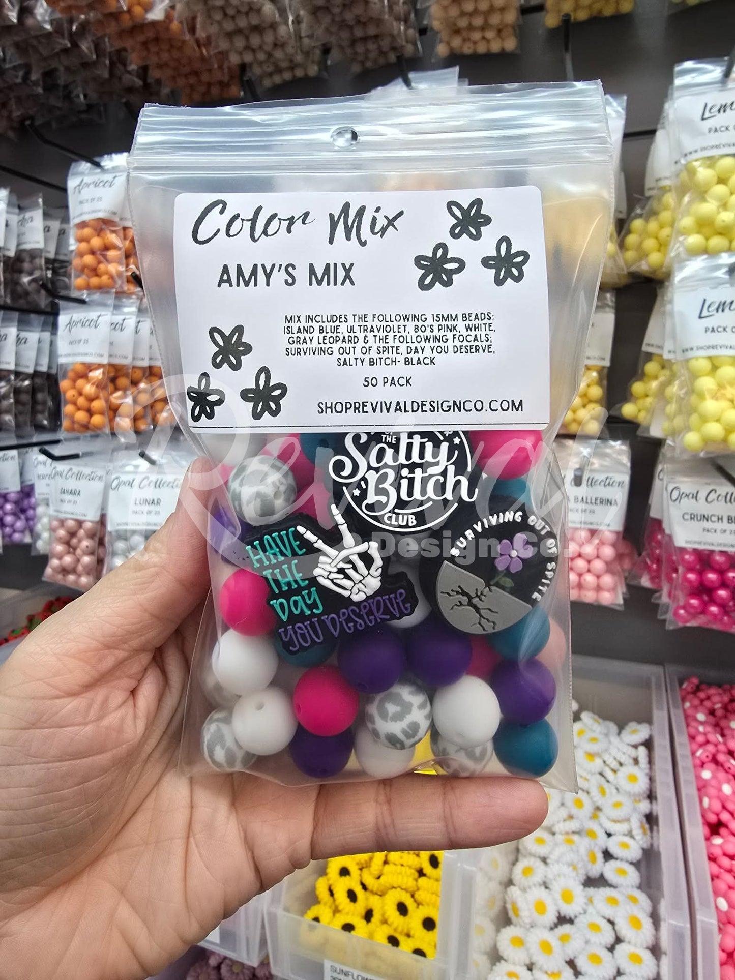 Amy's Color Mix - Focals & 15mm Silicone Beads - 50 Pack