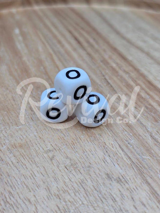 "O" - 12mm Silicone Letter Bead