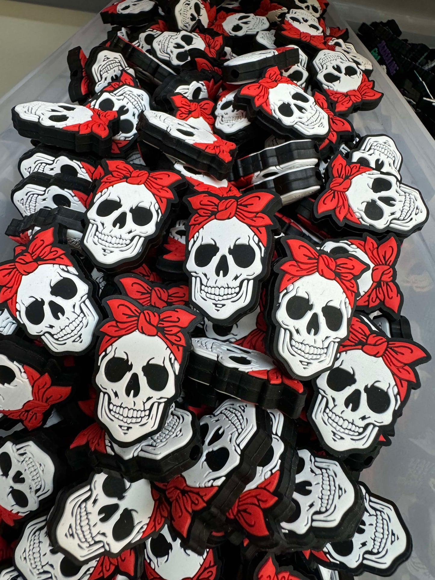 Skull Bandana - Silicone Focal Bead