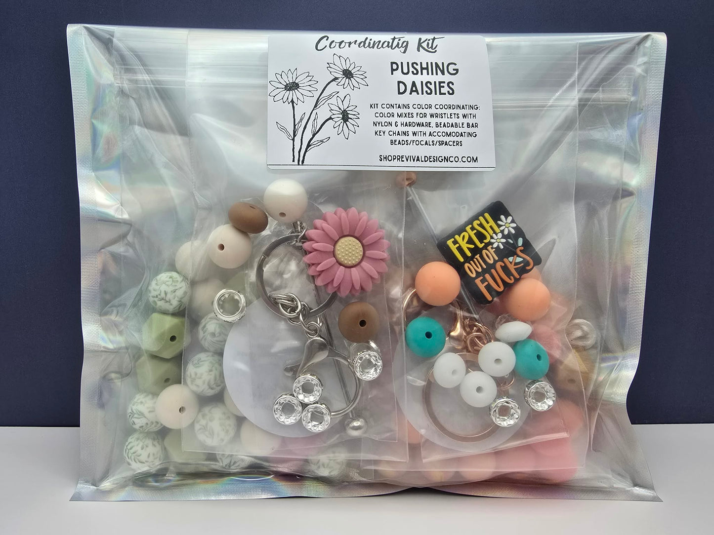 Wristlet & Bar Keychain Coordinating Kit - Pushing Daisies