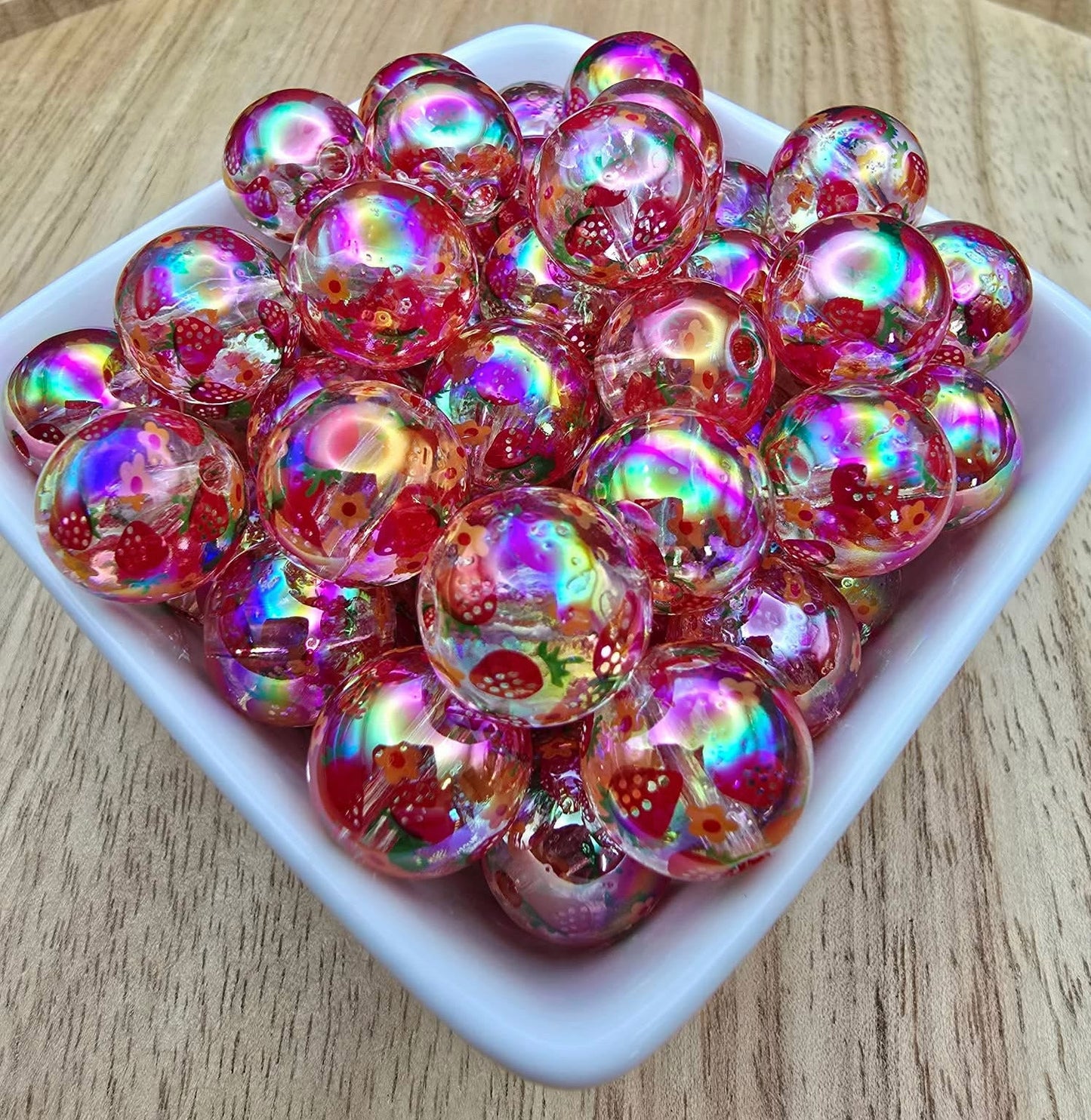 16mm Acrylic Beads- Strawberry (Pack of 15)