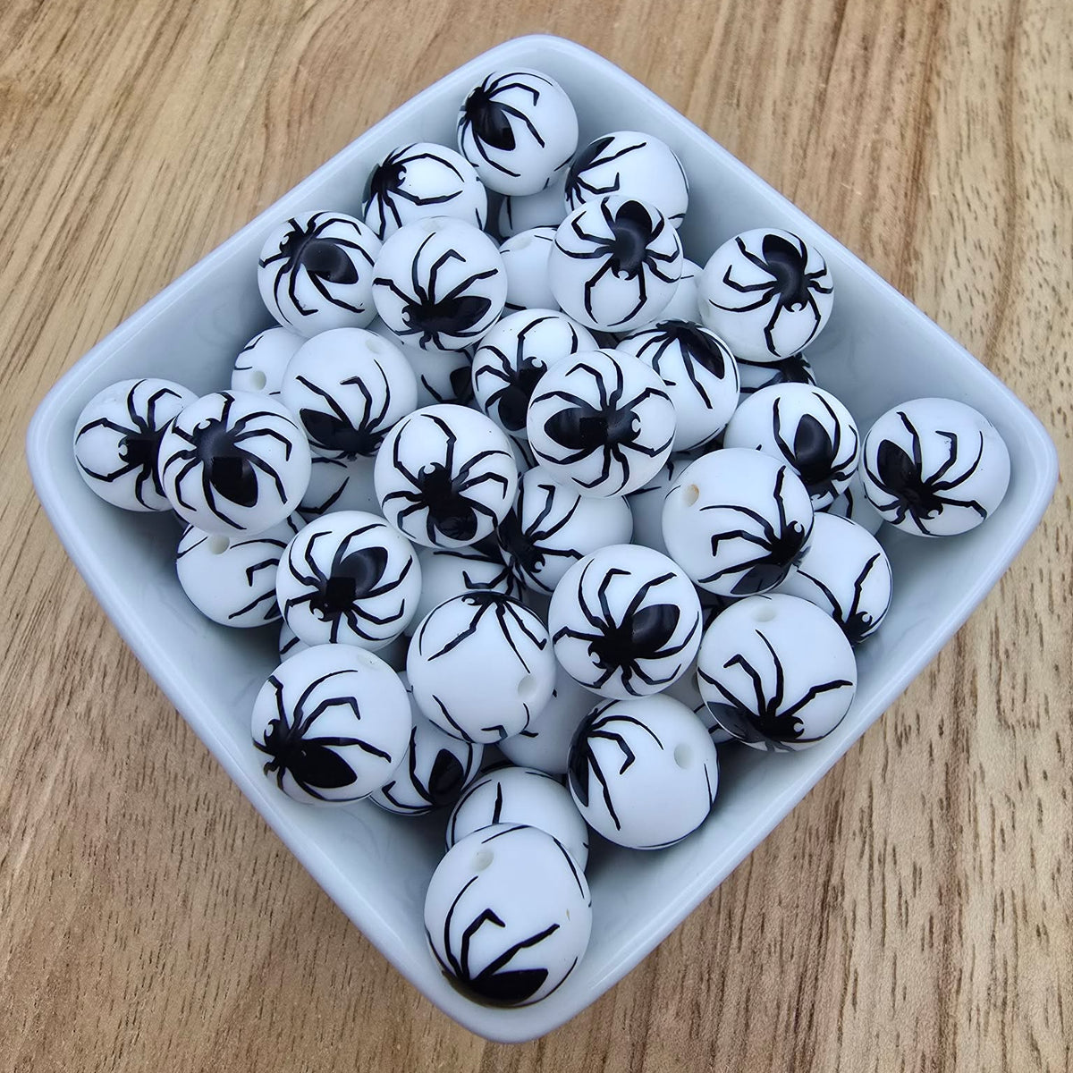 15mm Patterned Silicone Bead - Web Weaver