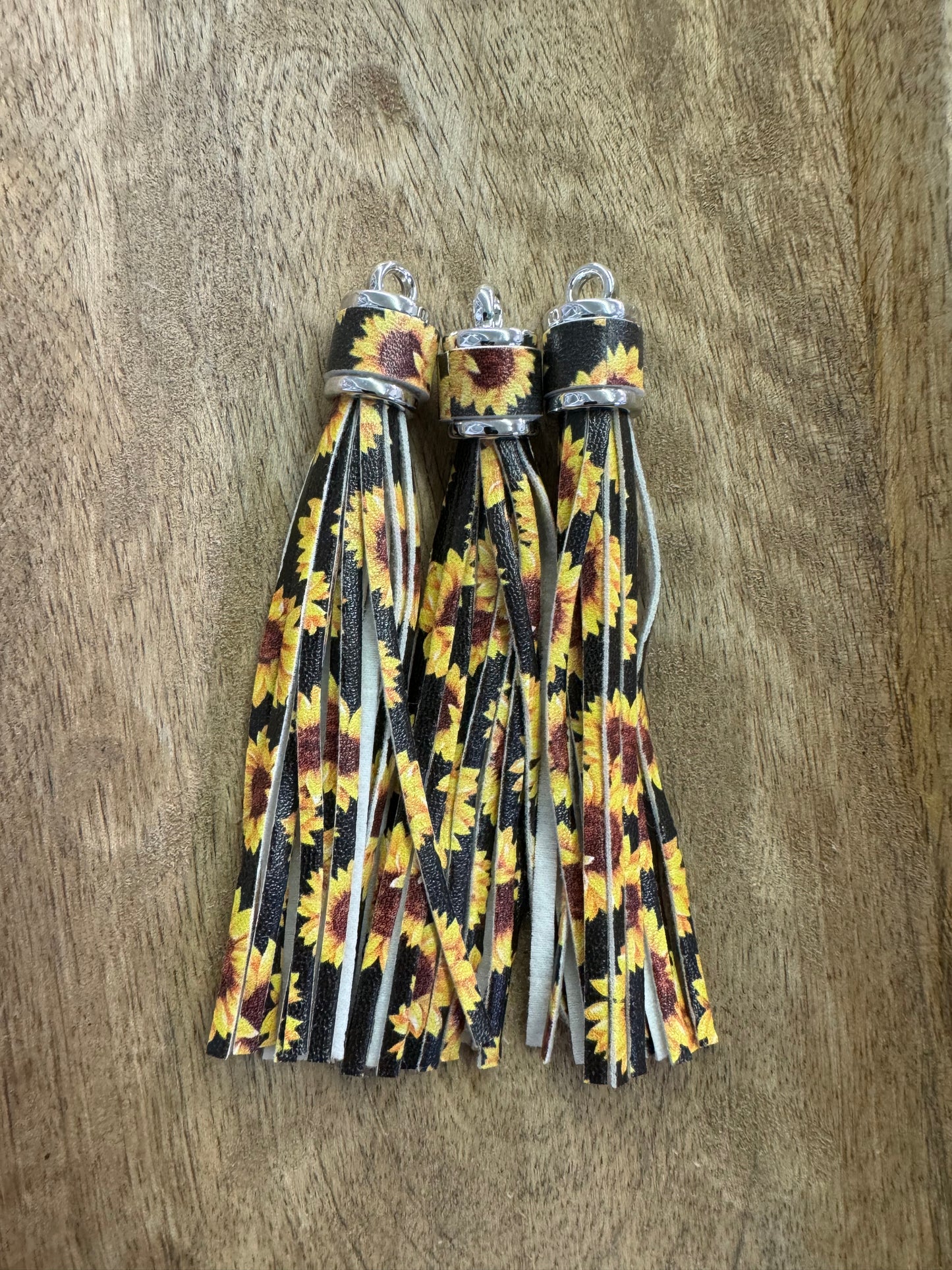 Large Sunflower Tassel - 4"