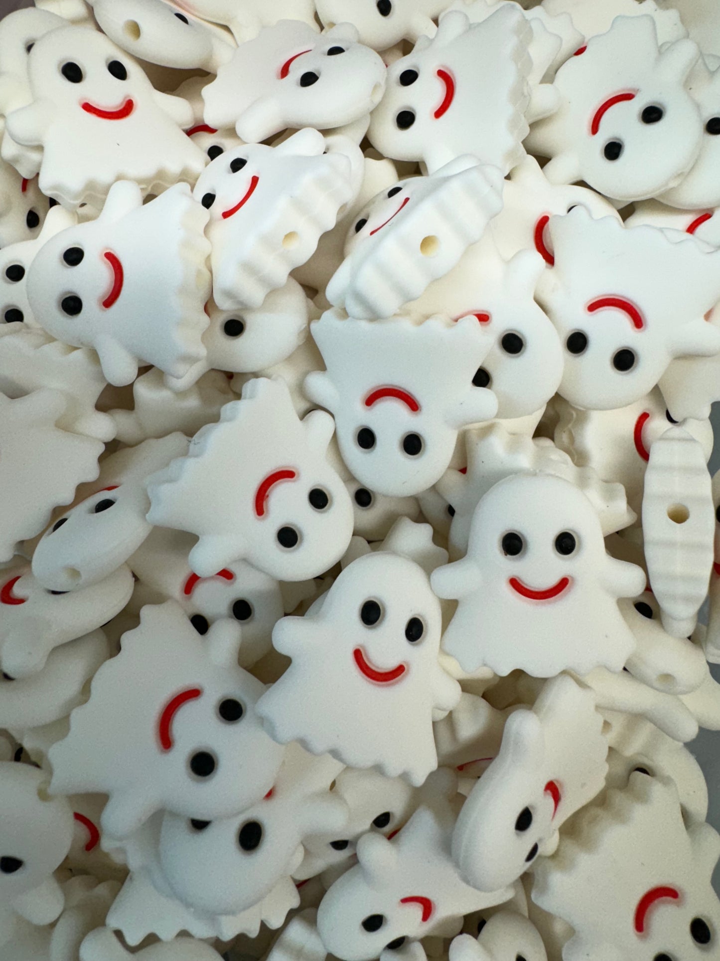 Happy Ghostie - Silicone Focal Bead