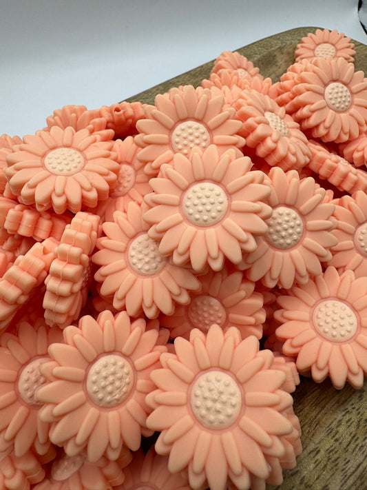 Peach Daisy - Silicone Focal Bead